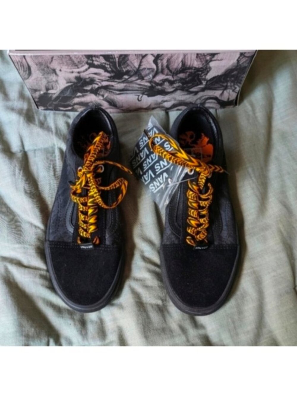 Vans Old Skool Women 8 Year of the Tiger Black And Orange Aninal Print 0926 - Picture 4 of 7